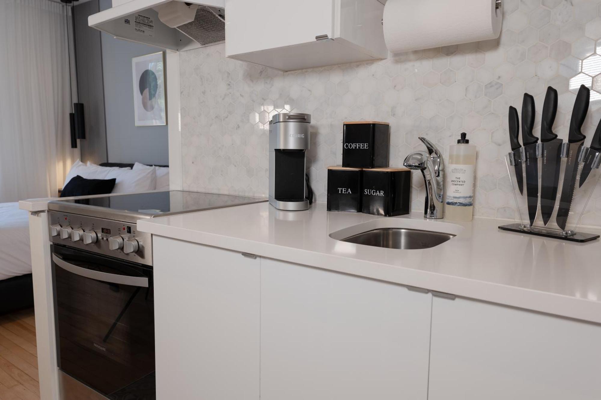 #8 - Refined - Self Check In - Plateau - St-denis - Ac - Tv Apartamento Montreal